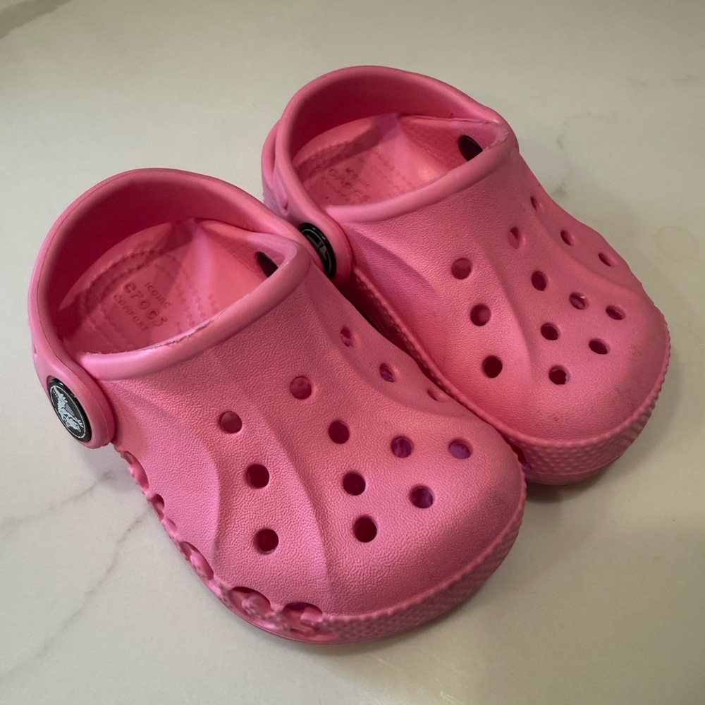 Crocs Toddler Baya Clogs, Electric Pink, Size C5